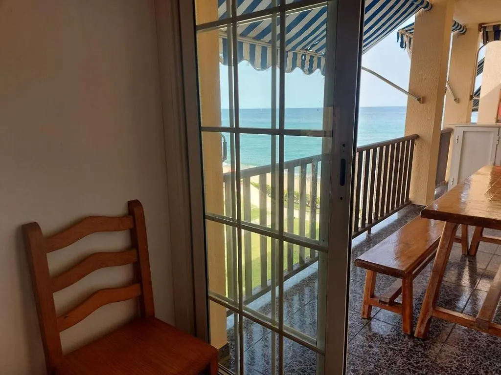 50 Metros De La Playa Apartment Coma-ruga Spain